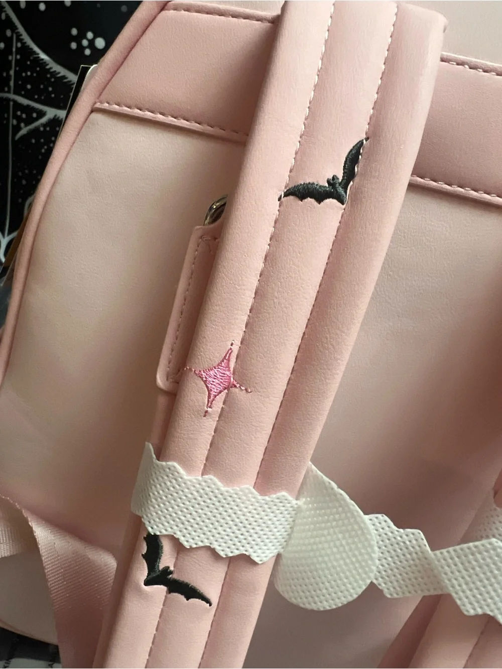 BNWT!! Exclusive! Light Up Her Universe Disney Marie Cat Witch Cauldron Backpack